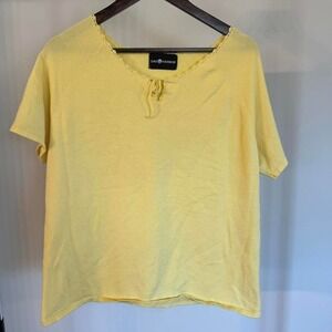 Sag Harbor Yello Lace Trim Top With Tie Detail Size XL Vintage 90s Spring Beach